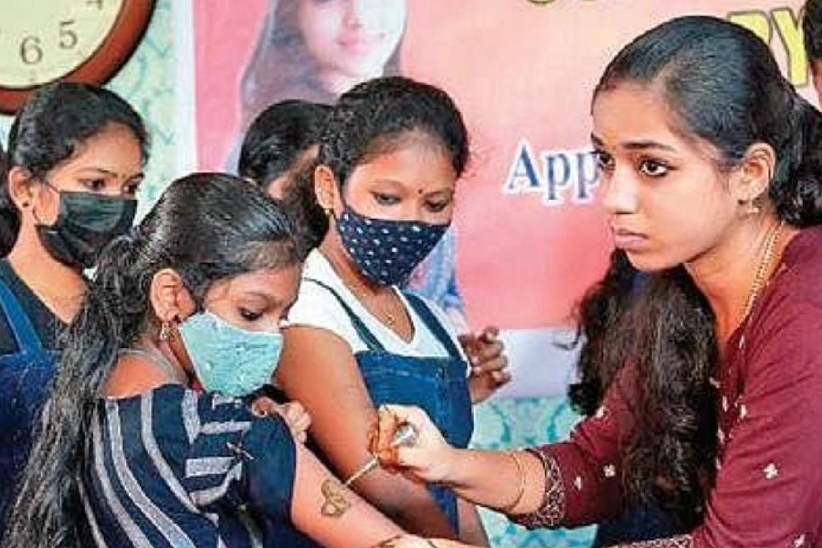 ମେହେନ୍ଦି କରି ବିଶ୍ୱ ରେକର୍ଡ କଲେ ଆଦିତ୍ୟ ନିଧିନ୍‌