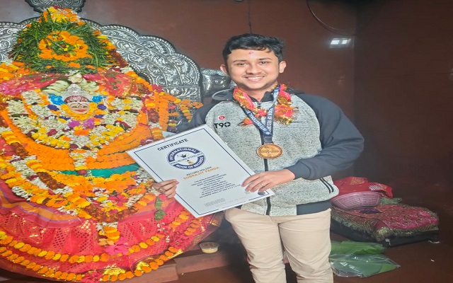 ଜଗନ୍ନାଥଙ୍କର କ୍ଷୁଦ୍ରତମ ଚିତ୍ର ଅଙ୍କନ କରି ଅନ୍ତର୍ଜାତୀୟ ରେକର୍ଡସରେ ଶୁବ୍ରଜିତ ପଣ୍ଡା