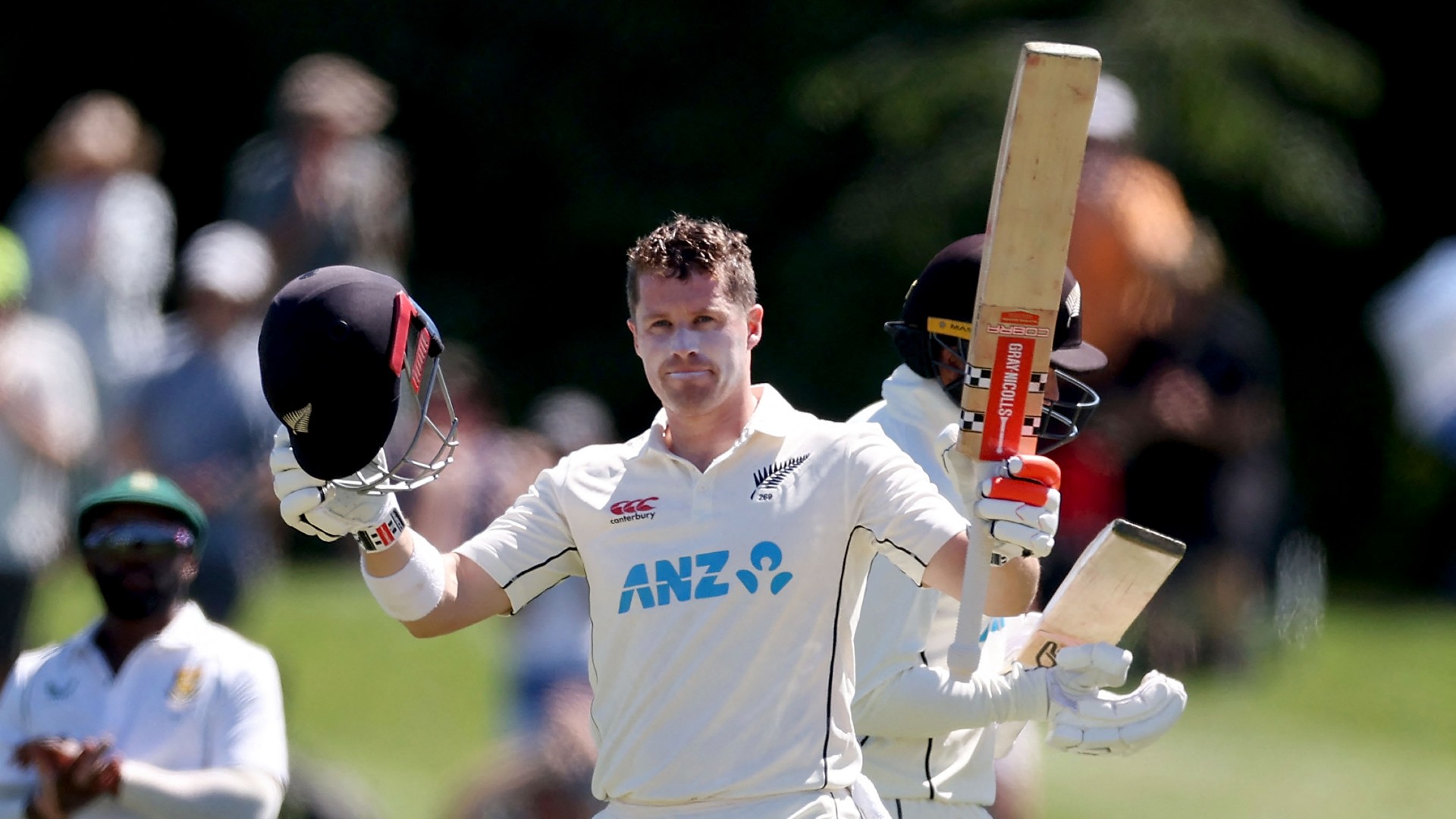 zealand-482-with-henrys-century