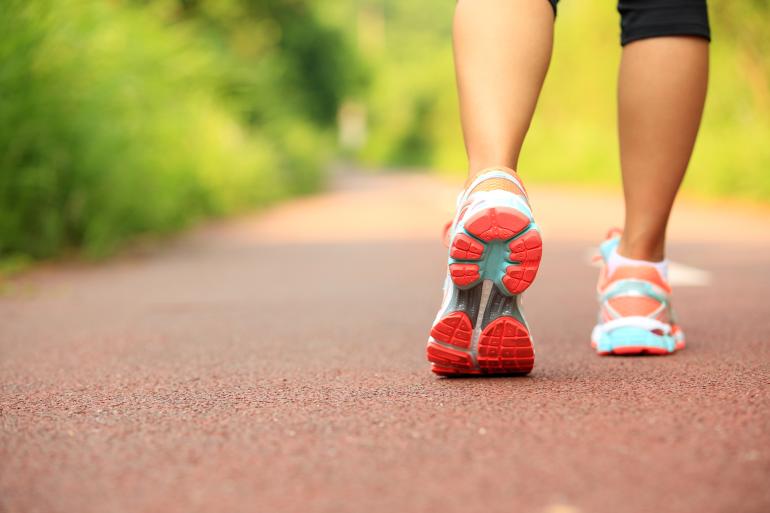 walk-backward-to-stay-healthy