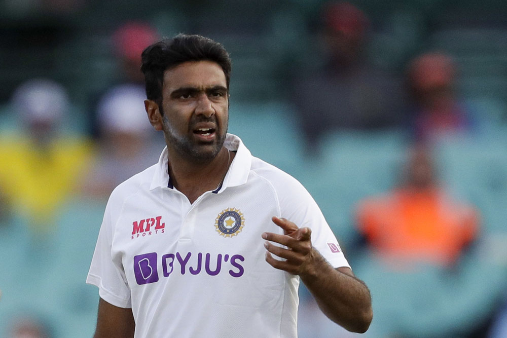 ashwin-overtook-kapil