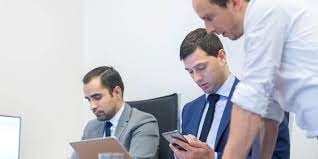 you-will-be-lose-your-job-if-using-mobile-for-personal-work
