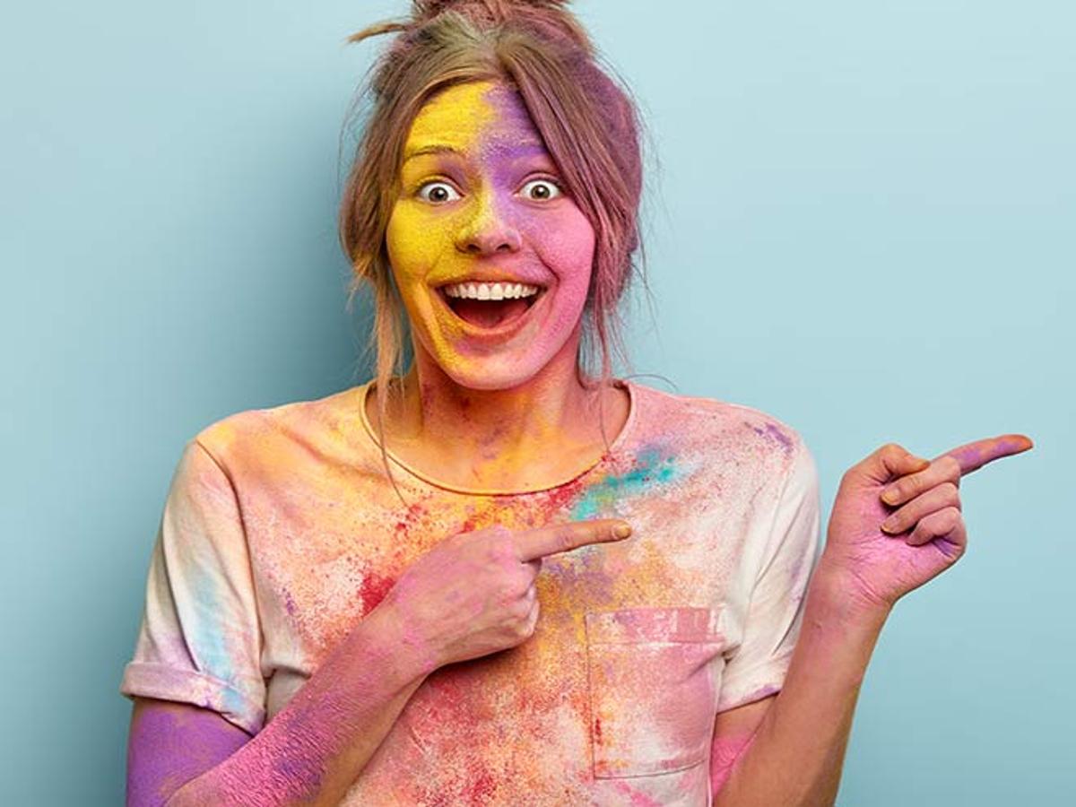 tips-to-remove-holi-colours-from-outfits_g